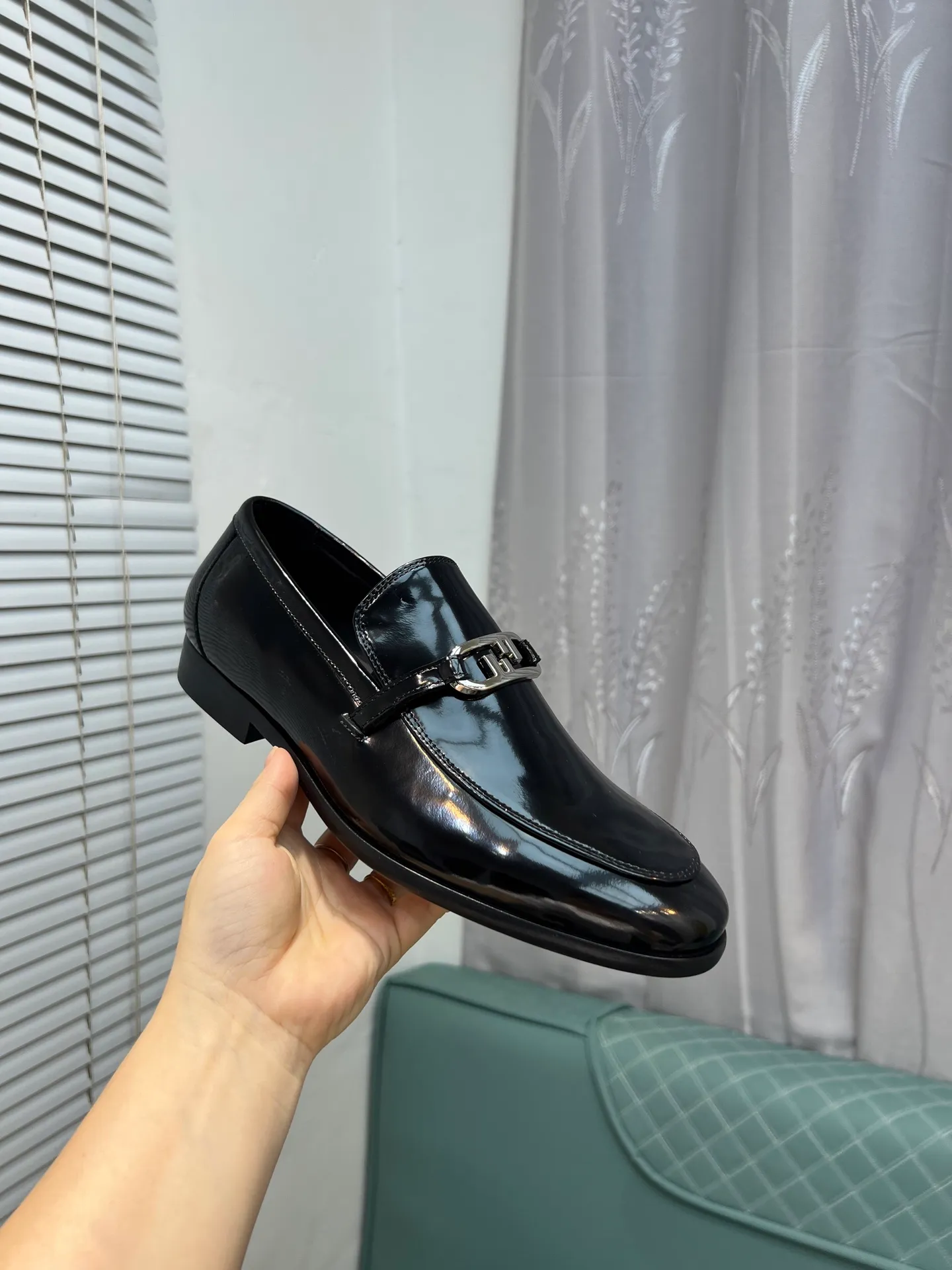Men's shoes 💰940 [FENDI] Fendi men's business casual leather shoes imported brand cloth/calf leather/open edge beads/brand logo printing -Inner lining: comfortable cowhide lining -Outsole: genuine leather outsole with rubber backing embedded in the heel, perfect injection molding -Super high quality control·Fine workmanship: highlighted (high-end·luxury·grade) -Size: 39-44.38.45.46 Customized, non-returnable